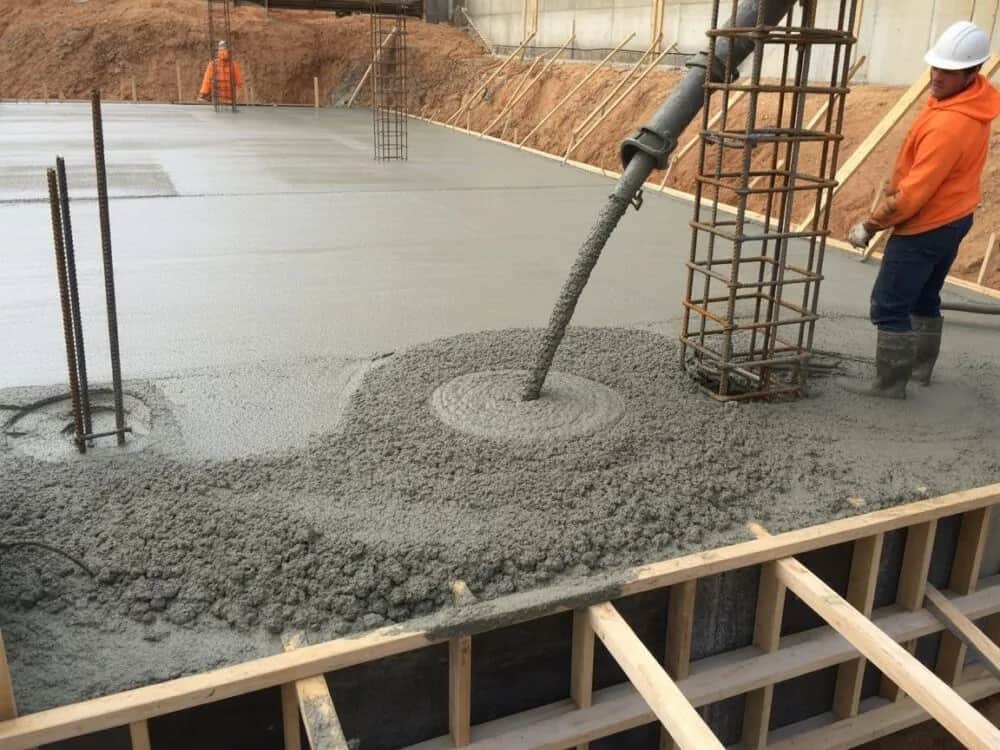 Beton na fundamenty: Wybierz klasę C16/20 i uniknij kosztownych błędów!